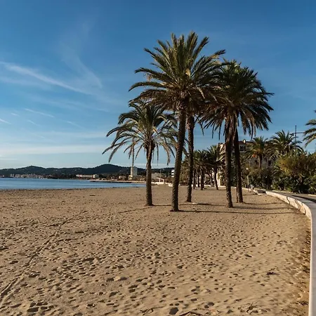 Appartement T2 4 Personnes, à 10m De La Avec Parking - Fr-1-803-90 Le Lavandou